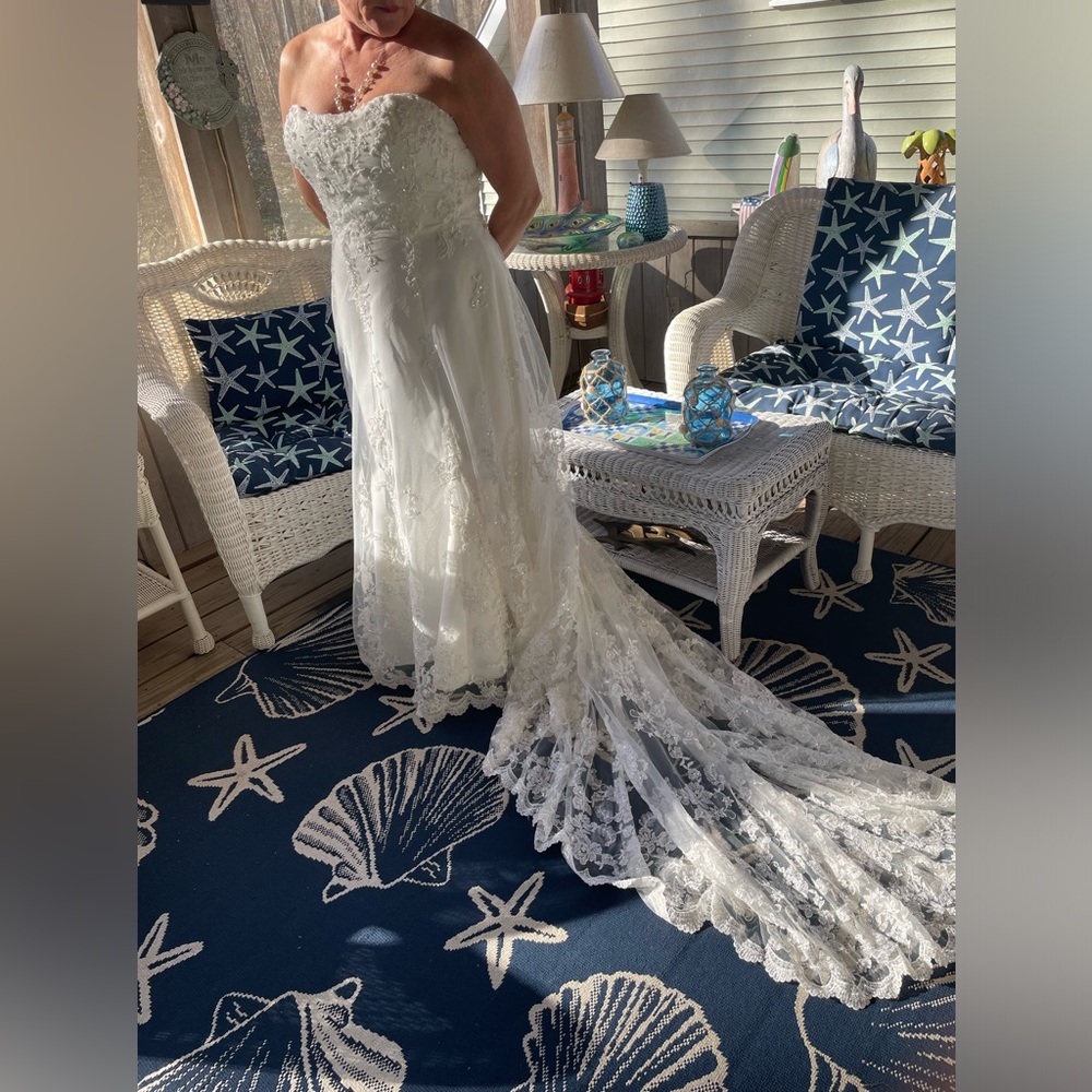 Wedding dress